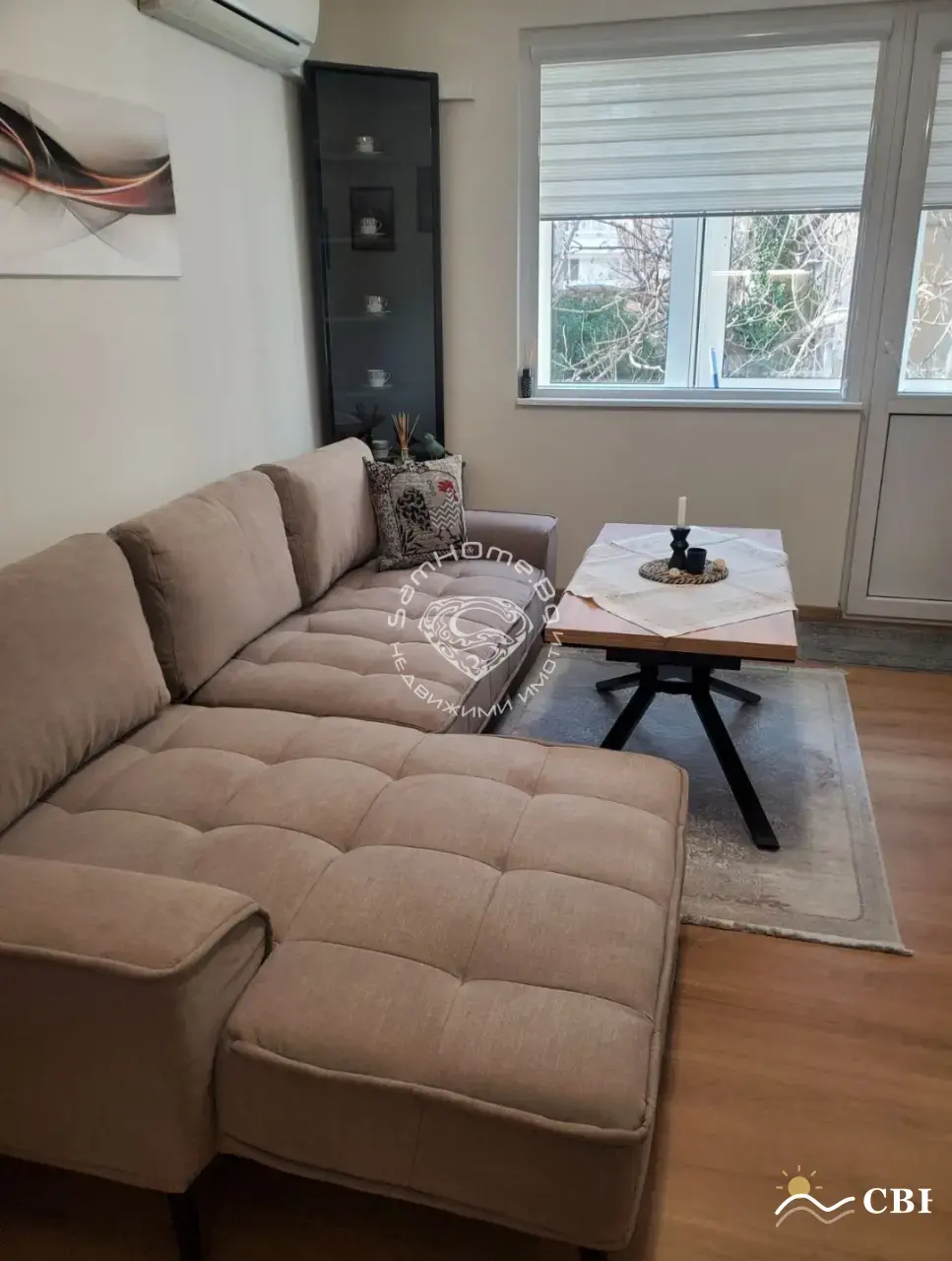Apartment, 1-room, 50 m², in Varna. Photo 1 of 12. Varna, Black Sea, Bulgaria. Cheap Beach Holiday.