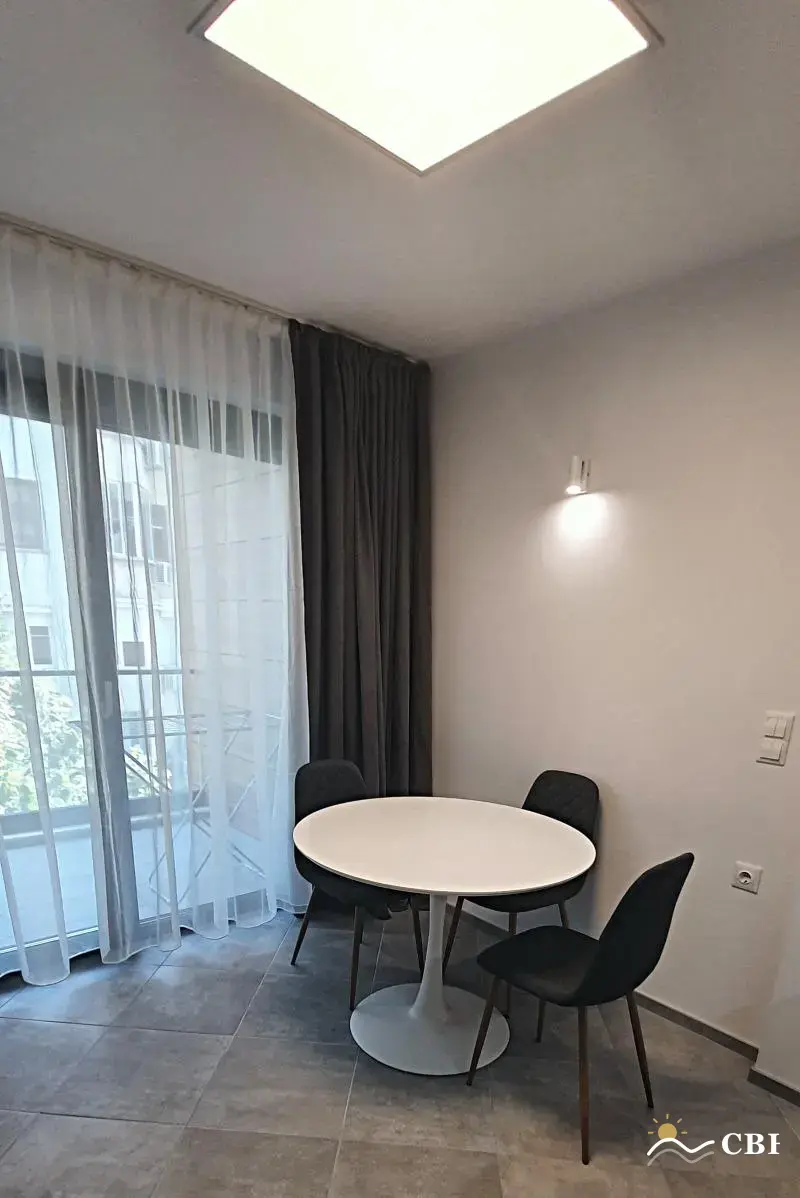 Apartment, 3-room, 80 m², in Varna. Photo 2 of 10. Varna, Black Sea, Bulgaria. Cheap Beach Holiday.