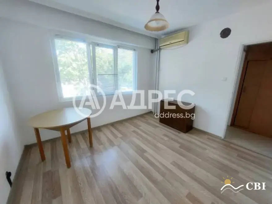Apartment, 2-room, 70 m², in Burgas. Photo 3 of 7. Burgas, Black Sea, Bulgaria. Cheap Beach Holiday.