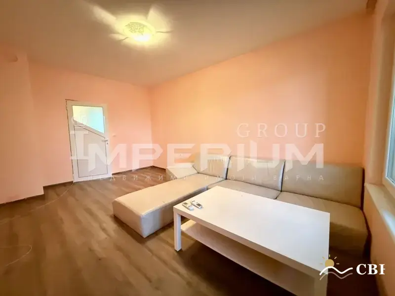 Apartment, 1-room, 24013 m², in Varna. Photo 2 of 16. Varna, Black Sea, Bulgaria. Cheap Beach Holiday.