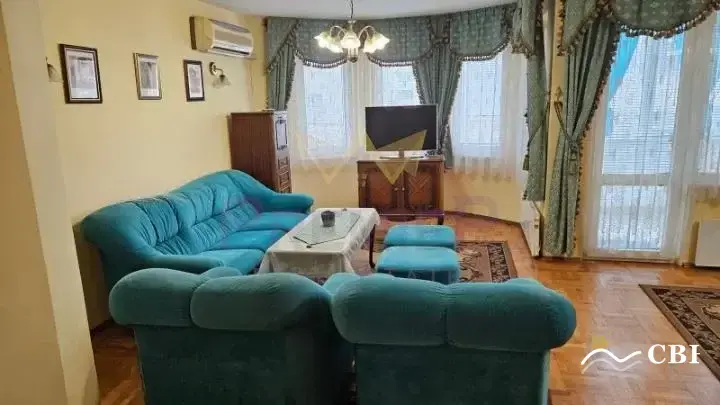 Apartment, 3-room, 118 m², in Varna. Photo 2 of 9. Varna, Black Sea, Bulgaria. Cheap Beach Holiday.