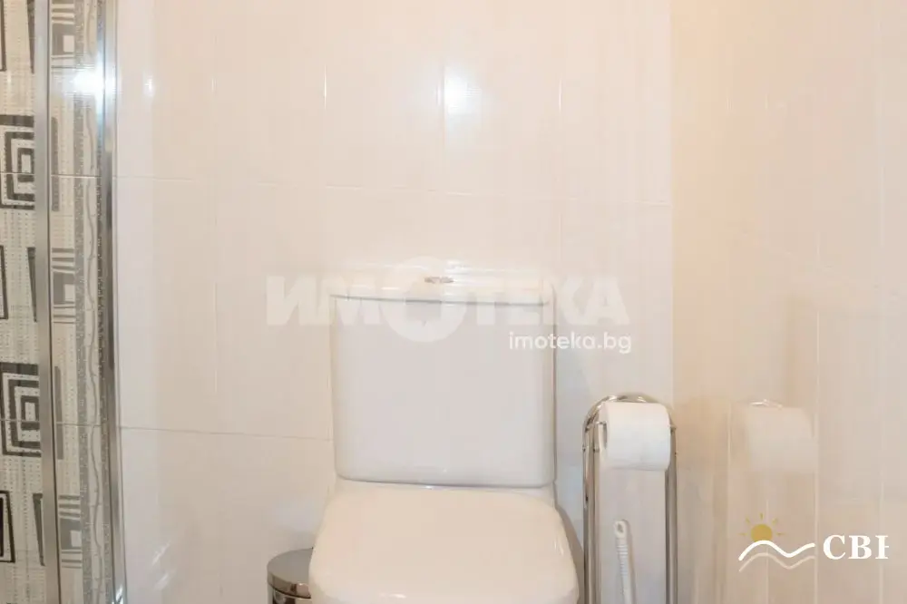 Apartment, 2-room, 57 m², in Burgas. Photo 7 of 9. Burgas, Black Sea, Bulgaria. Cheap Beach Holiday.
