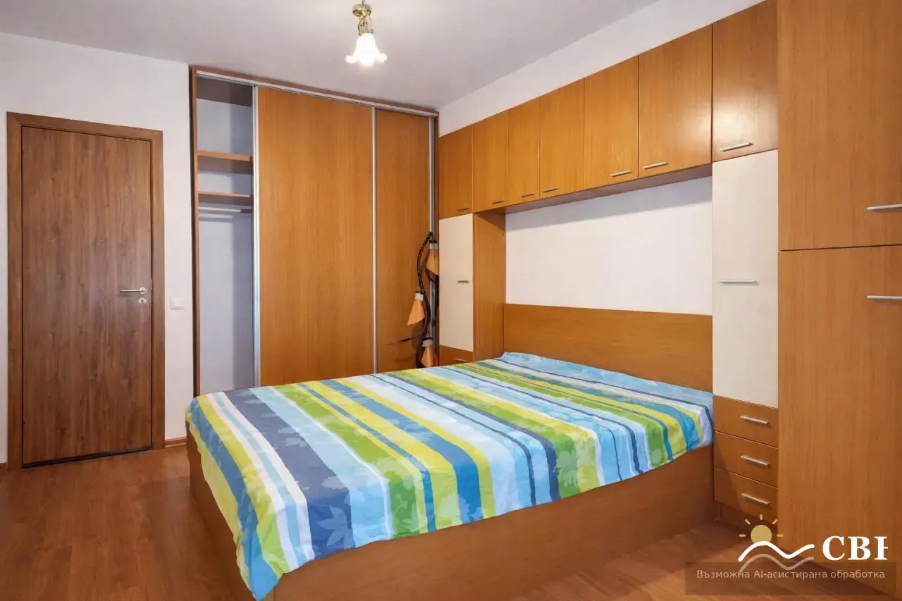 Apartment, 2-room, 65 m², in Izgrev. Photo 5 of 7. Izgrev, Black Sea, Bulgaria. Cheap Beach Holiday.