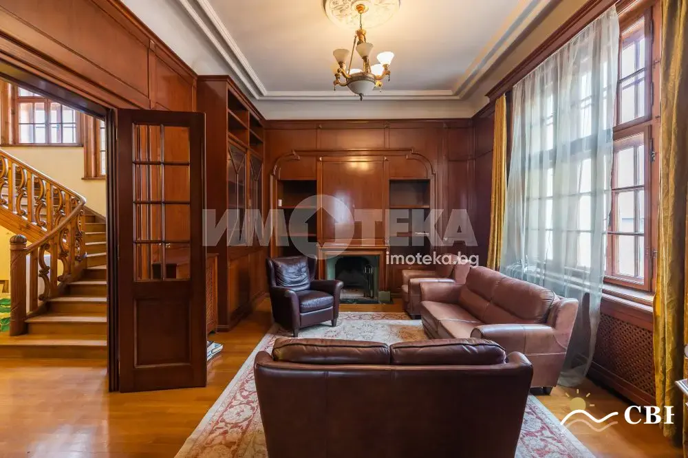 House, 1-room, 1029 m², in Varna. Photo 7 of 13. Varna, Black Sea, Bulgaria. Cheap Beach Holiday.