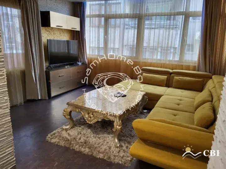 Apartment, 1-room, 70 m², in Varna. Photo 1 of 12. Varna, Black Sea, Bulgaria. Cheap Beach Holiday.