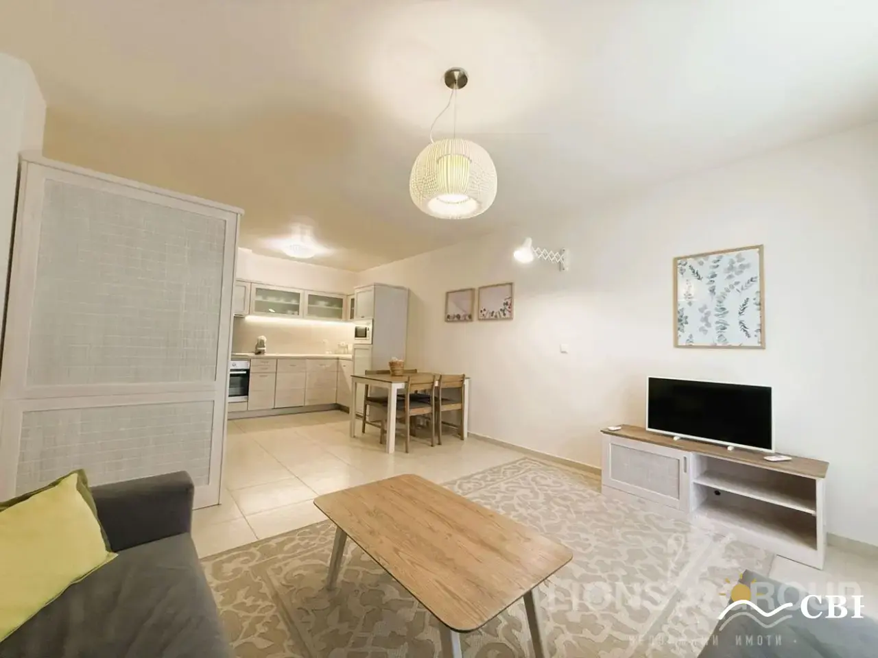 Apartment, 2-room, 75 m², in Varna. Photo 3 of 10. Varna, Black Sea, Bulgaria. Cheap Beach Holiday.
