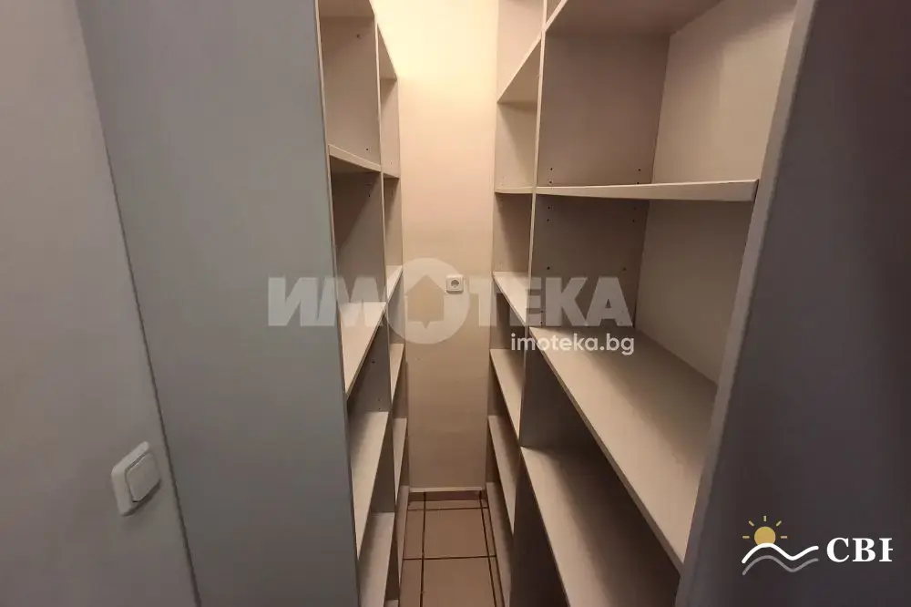 Apartment, 2-room, 55 m², in Varna. Photo 9 of 9. Varna, Black Sea, Bulgaria. Cheap Beach Holiday.