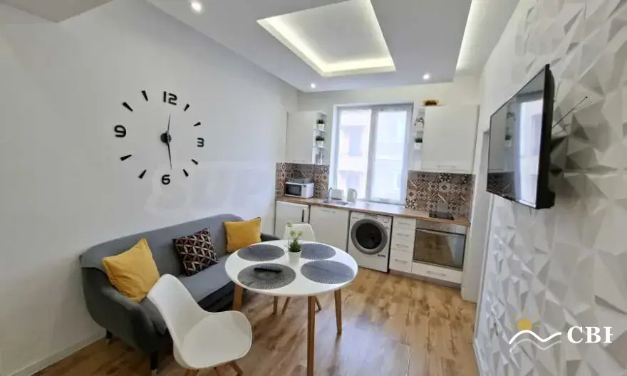 Apartment, 3-room, 65 m², in Varna. Photo 3 of 9. Varna, Black Sea, Bulgaria. Cheap Beach Holiday.