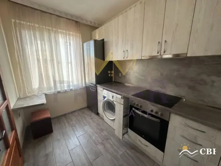 House, 1-room, 110 m², in Vinitsa. Photo 2 of 14. Vinitsa, Black Sea, Bulgaria. Cheap Beach Holiday.