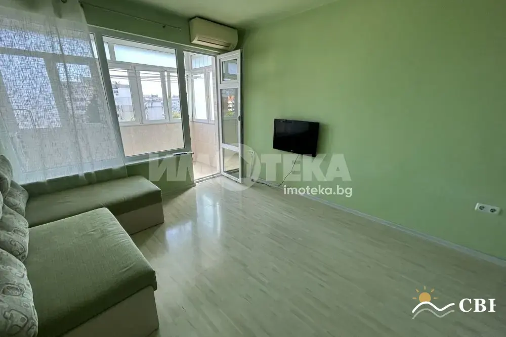 Apartment, 2-room, 50 m², in Varna. Photo 6 of 8. Varna, Black Sea, Bulgaria. Cheap Beach Holiday.