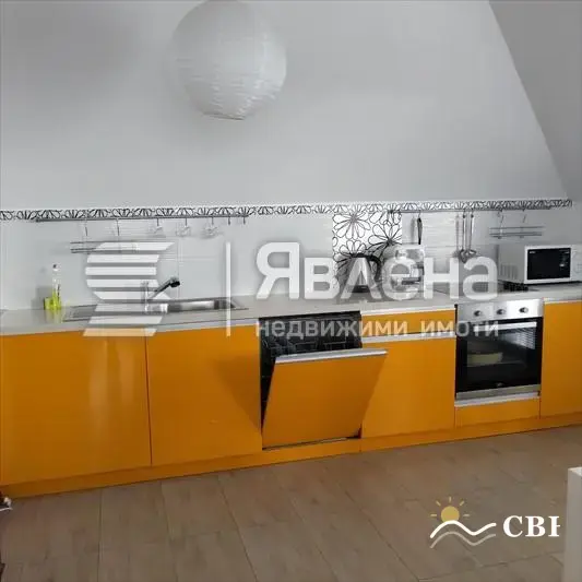 Apartment, 1-room, 80 m², in St. St. Konstantin and Elena. Photo 3 of 6. St. St. Konstantin and Elena, Black Sea, Bulgaria. Cheap Beach Holiday.