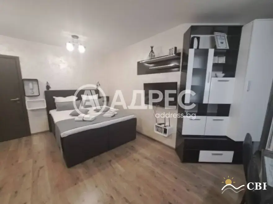 Apartment, 2-room, 55 m², in Burgas. Photo 8 of 12. Burgas, Black Sea, Bulgaria. Cheap Beach Holiday.