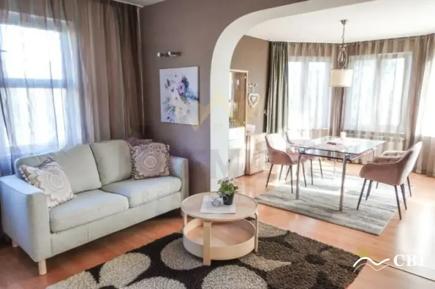 Apartment, 4-room, 200 m², in Varna. Photo 2 of 14. Varna, Black Sea, Bulgaria. Cheap Beach Holiday.