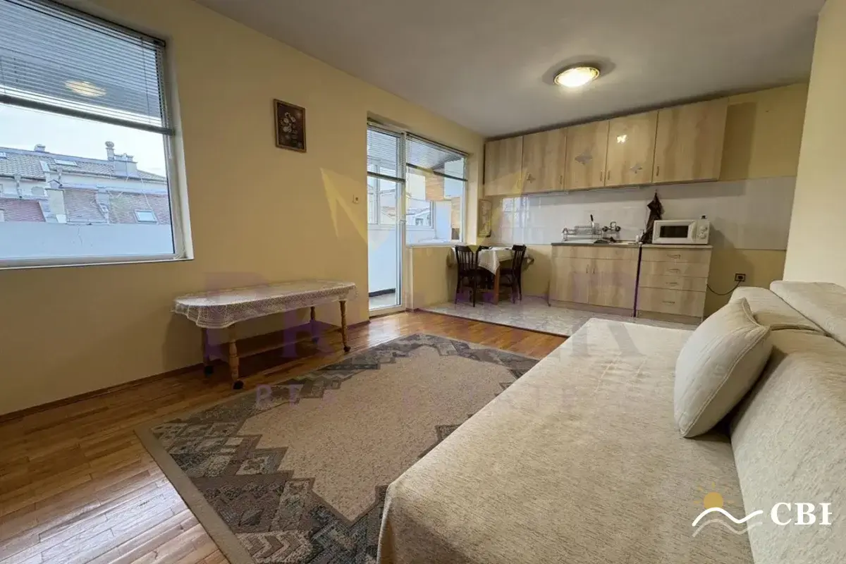 Apartment, 1-room, 60 m², in Varna. Photo 1 of 16. Varna, Black Sea, Bulgaria. Cheap Beach Holiday.