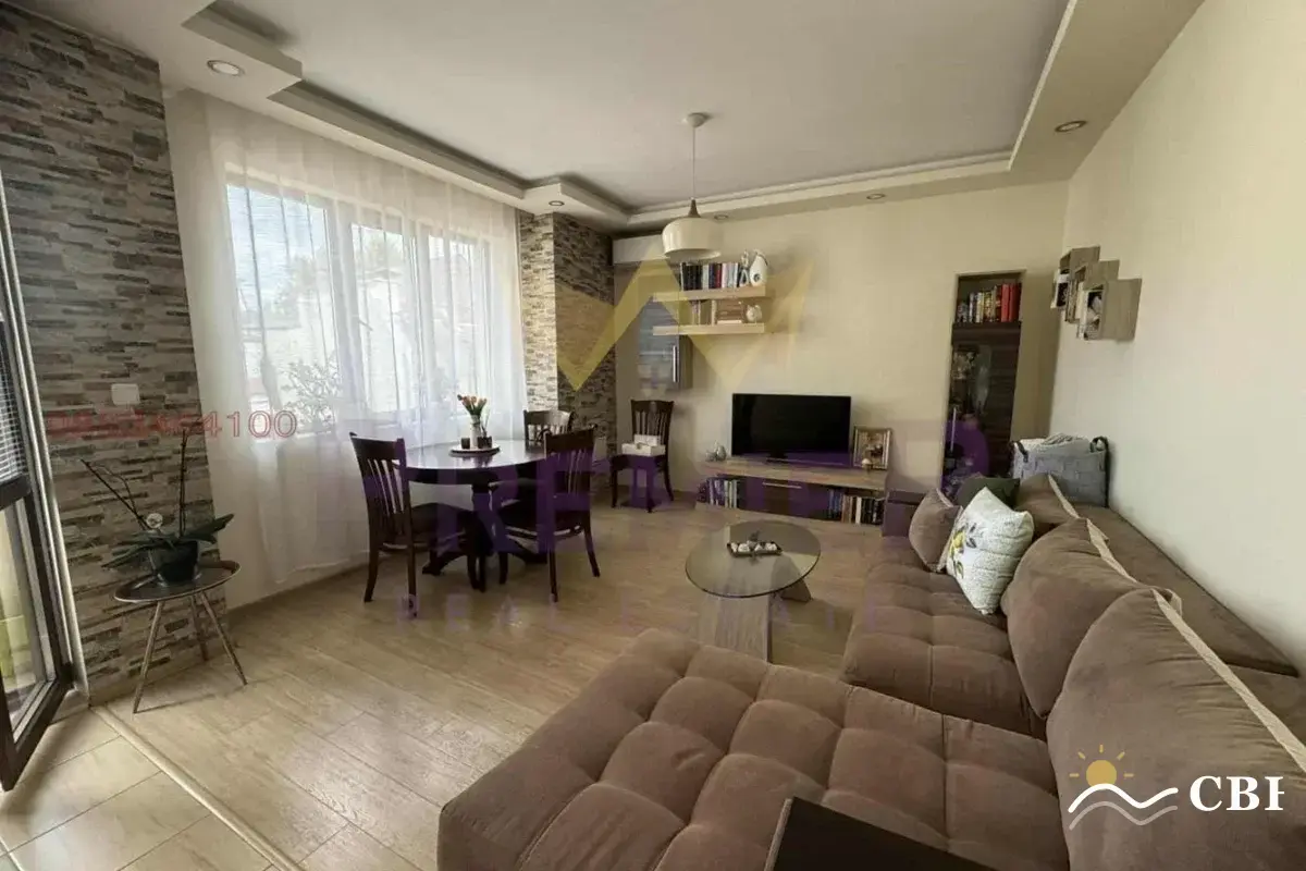 Apartment, 2-room, 72 m², in Varna. Photo 1 of 14. Varna, Black Sea, Bulgaria. Cheap Beach Holiday.