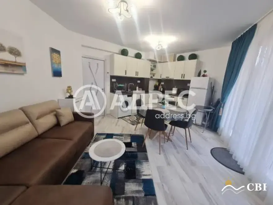 Apartment, 3-room, 80 m², in Varna. Photo 2 of 10. Varna, Black Sea, Bulgaria. Cheap Beach Holiday.