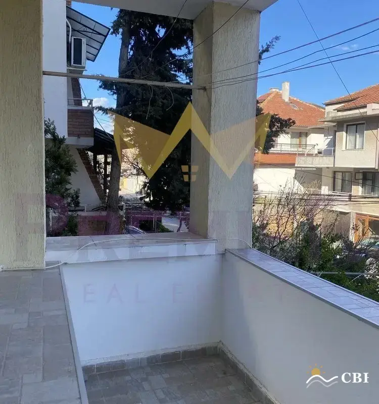 House, 1-room, 70 m², in Vinitsa. Photo 7 of 8. Vinitsa, Black Sea, Bulgaria. Cheap Beach Holiday.