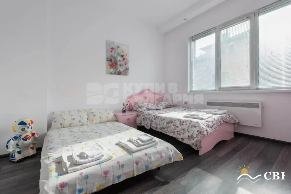 Apartment, 3-room, 110 m², in Varna. Photo 7 of 14. Varna, Black Sea, Bulgaria. Cheap Beach Holiday.