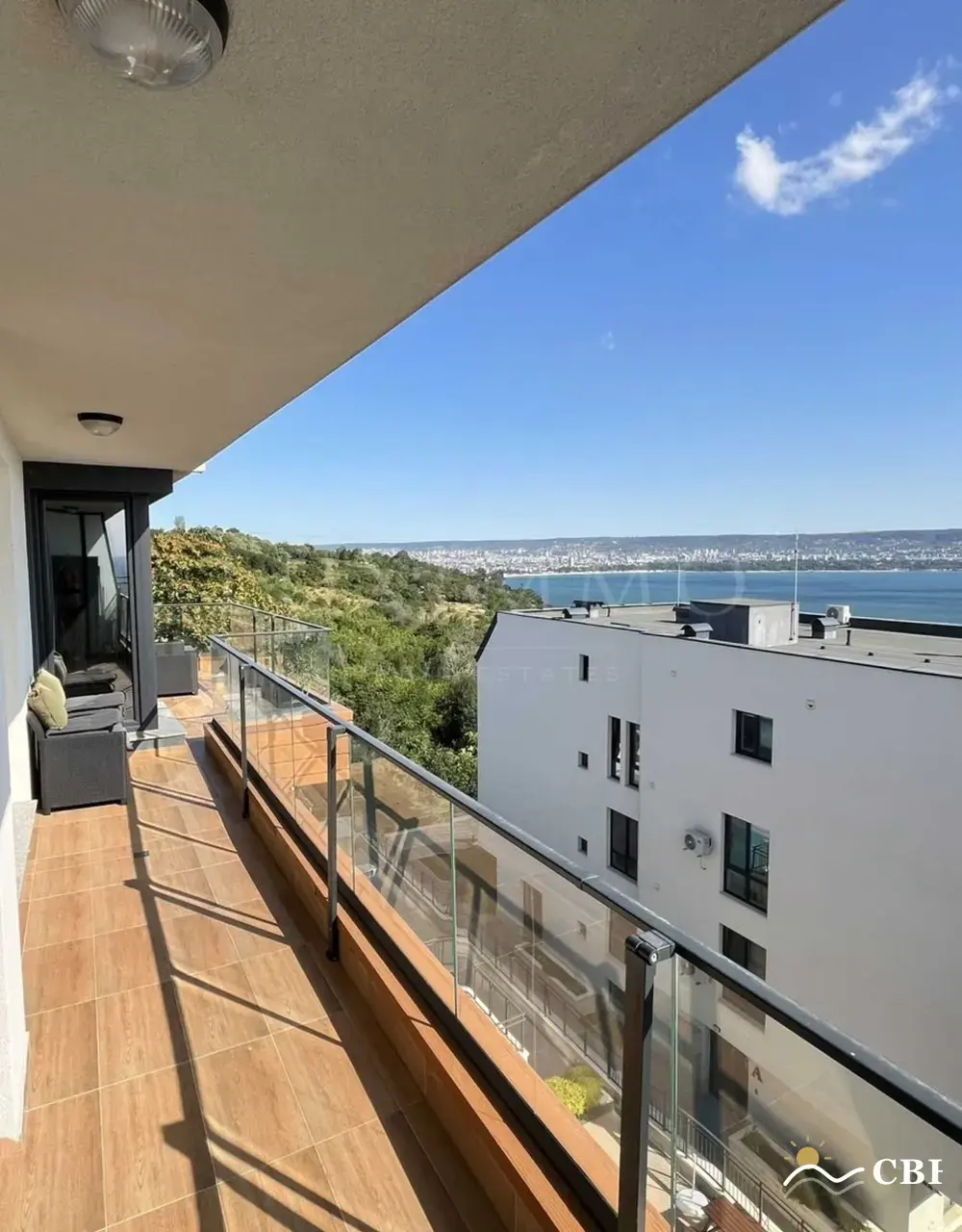 Apartment, 3-room, 120 m², in Varna. Photo 2 of 16. Varna, Black Sea, Bulgaria. Cheap Beach Holiday.