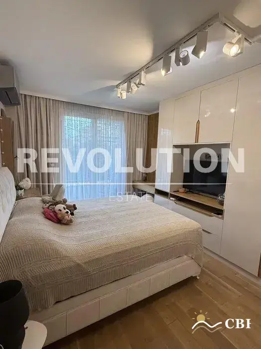 Apartment, 3-room, 116 m², in Varna. Photo 9 of 12. Varna, Black Sea, Bulgaria. Cheap Beach Holiday.