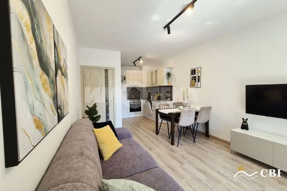 Apartment, 2-room, 64 m², in Varna. Photo 2 of 16. Varna, Black Sea, Bulgaria. Cheap Beach Holiday.