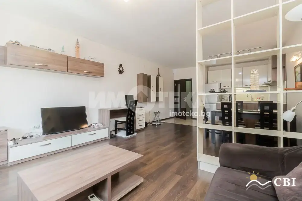 Apartment, 3-room, 130 m², in Varna. Photo 6 of 16. Varna, Black Sea, Bulgaria. Cheap Beach Holiday.