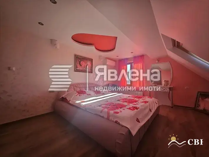 Apartment, 3-room, 100 m², in Nessebar. Photo 5 of 9. Nessebar, Black Sea, Bulgaria. Cheap Beach Holiday.