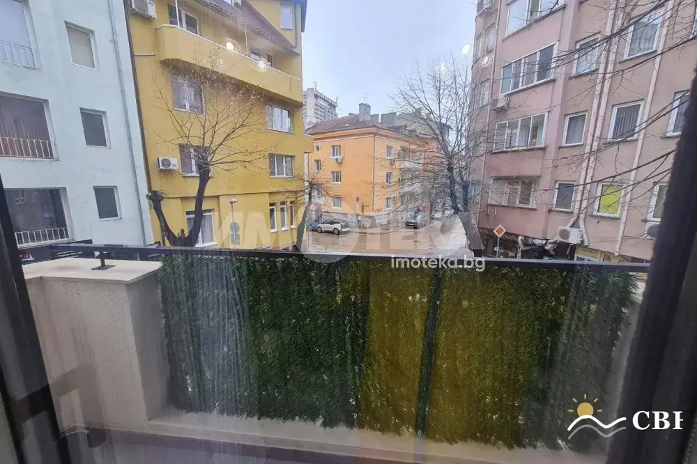 Apartment, 3-room, 80 m², in Varna. Photo 3 of 10. Varna, Black Sea, Bulgaria. Cheap Beach Holiday.