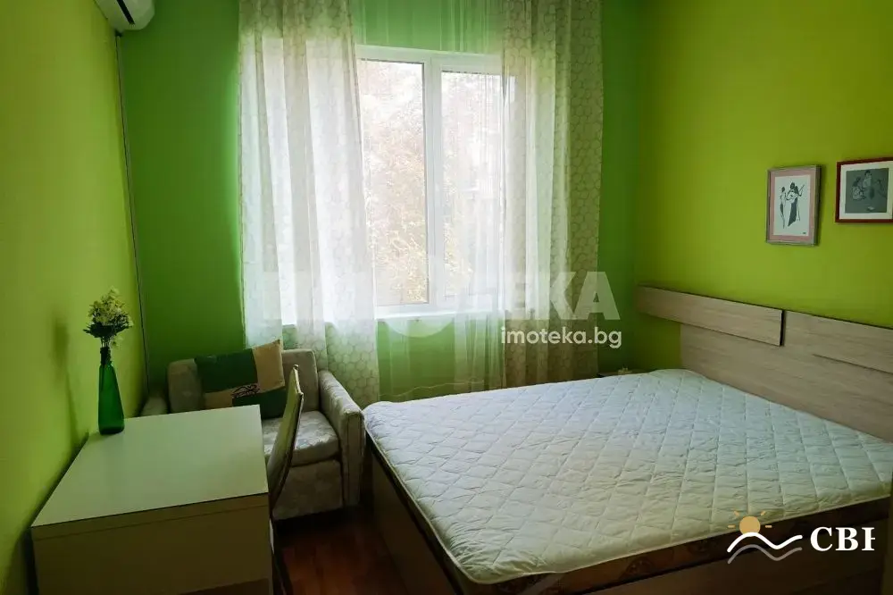 Apartment, 3-room, 75 m², in Varna. Photo 9 of 12. Varna, Black Sea, Bulgaria. Cheap Beach Holiday.