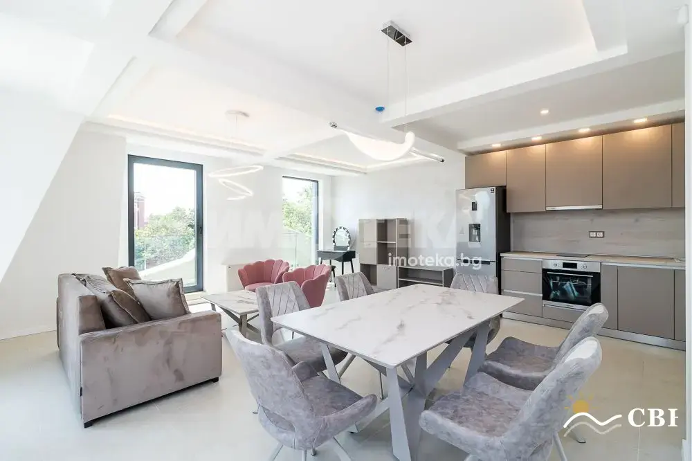 Apartment, 2-room, 128 m², in Varna. Photo 2 of 16. Varna, Black Sea, Bulgaria. Cheap Beach Holiday.
