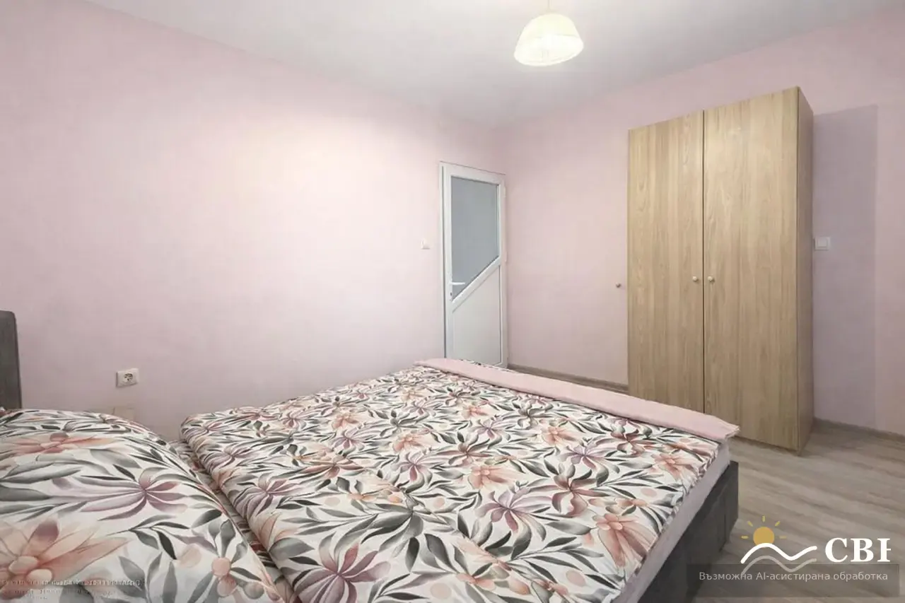 Apartment, 3-room, 90 m², in Varna. Photo 7 of 8. Varna, Black Sea, Bulgaria. Cheap Beach Holiday.