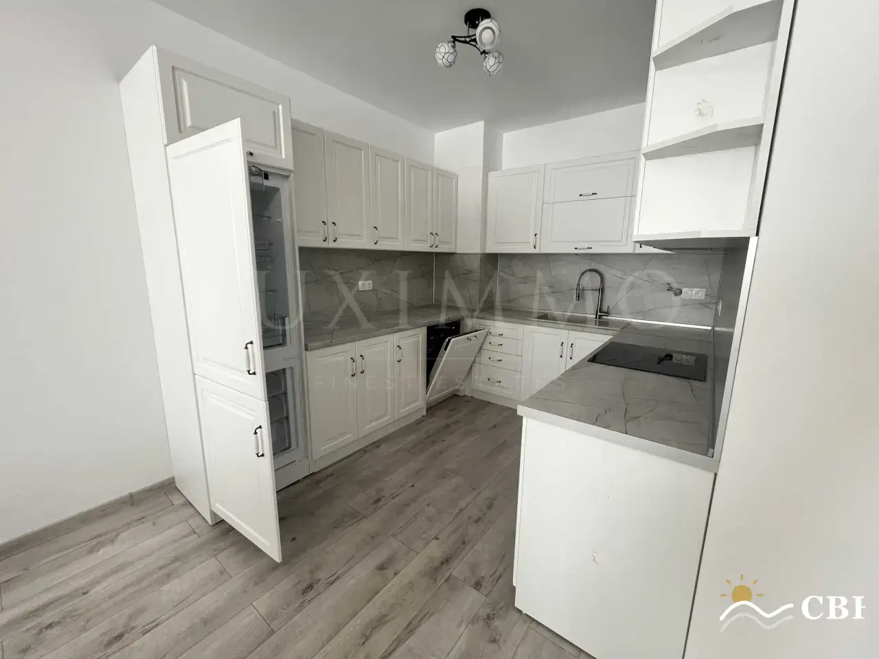 Apartment, 3-room, 132 m², in Burgas. Photo 7 of 16. Burgas, Black Sea, Bulgaria. Cheap Beach Holiday.