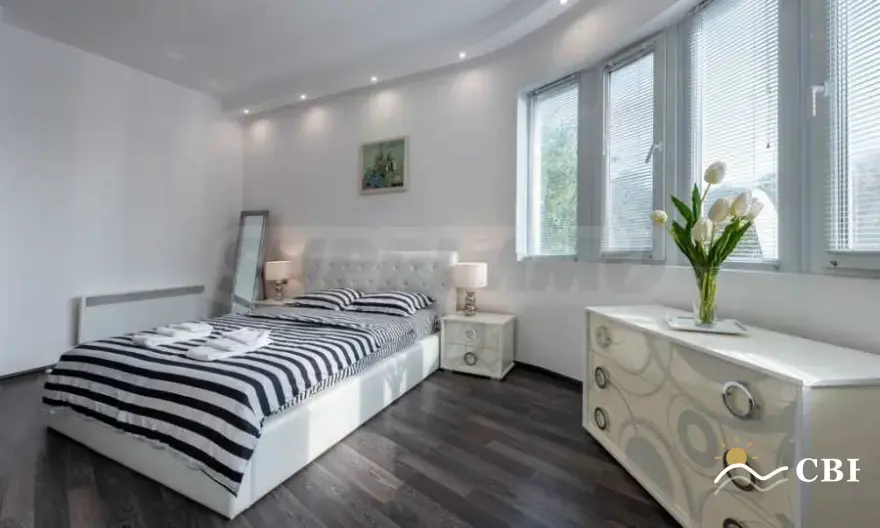 Apartment, 3-room, 110 m², in Varna. Photo 8 of 16. Varna, Black Sea, Bulgaria. Cheap Beach Holiday.
