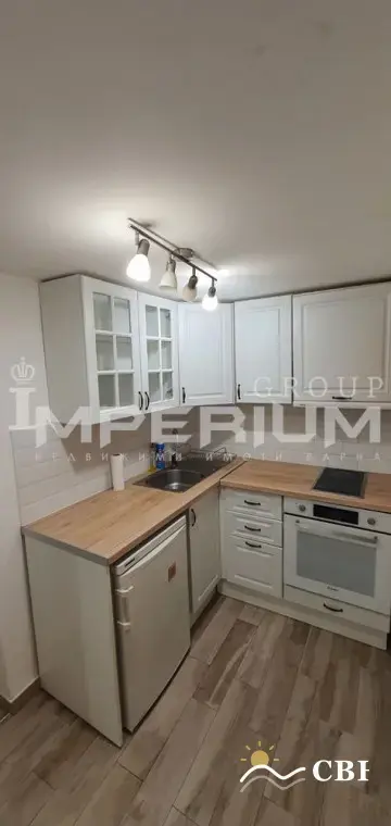 Apartment, 1-room, 21550 m², in Varna. Photo 1 of 6. Varna, Black Sea, Bulgaria. Cheap Beach Holiday.