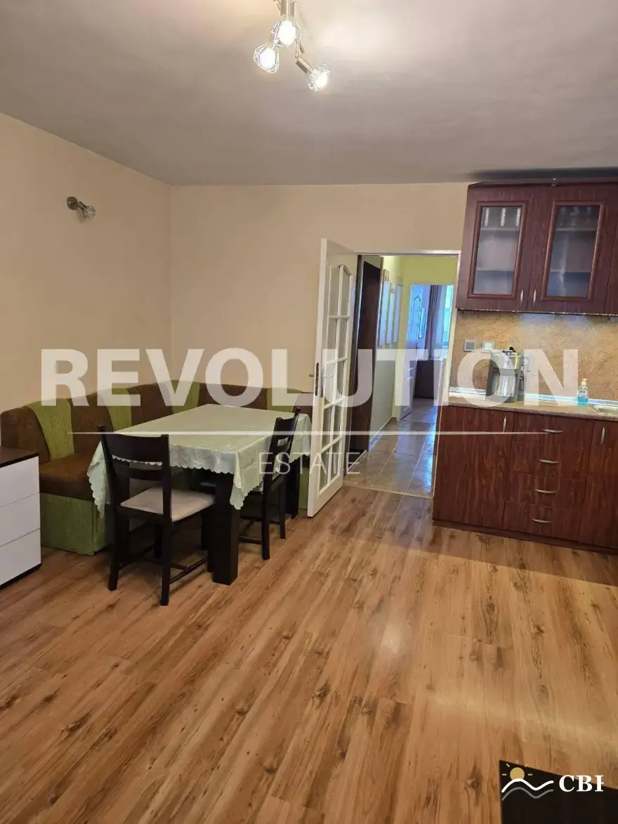 Apartment, 2-room, 65 m², in Varna. Photo 2 of 12. Varna, Black Sea, Bulgaria. Cheap Beach Holiday.