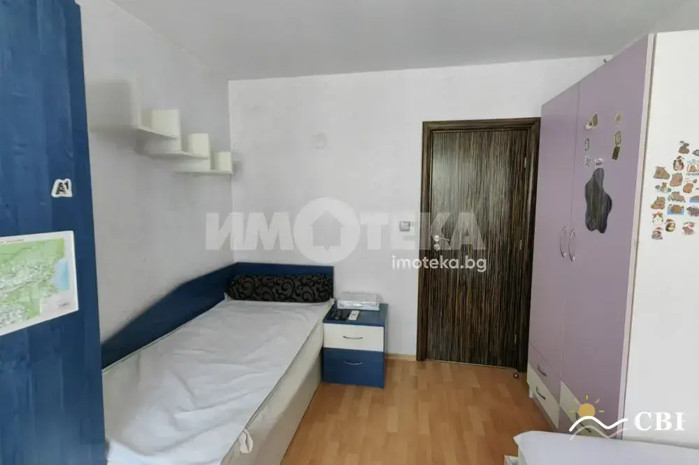Apartment, 3-room, 85 m², in Varna. Photo 8 of 10. Varna, Black Sea, Bulgaria. Cheap Beach Holiday.