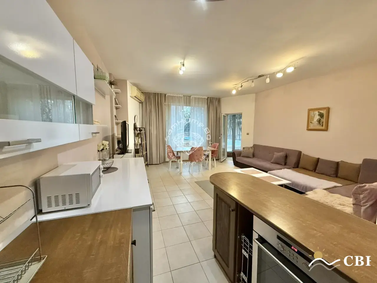 Apartment, 1-room, 120 m², in Varna. Photo 7 of 16. Varna, Black Sea, Bulgaria. Cheap Beach Holiday.
