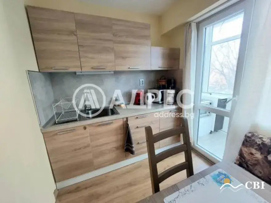 Apartment, 2-room, 70 m², in Burgas. Photo 3 of 13. Burgas, Black Sea, Bulgaria. Cheap Beach Holiday.