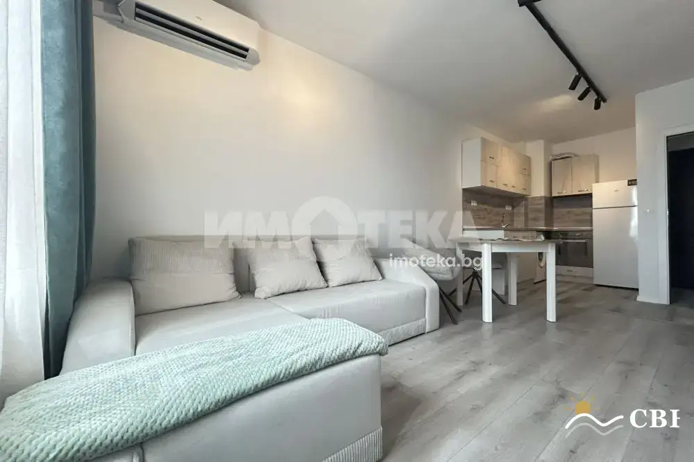 Apartment, 2-room, 65 m², in Varna. Photo 1 of 12. Varna, Black Sea, Bulgaria. Cheap Beach Holiday.