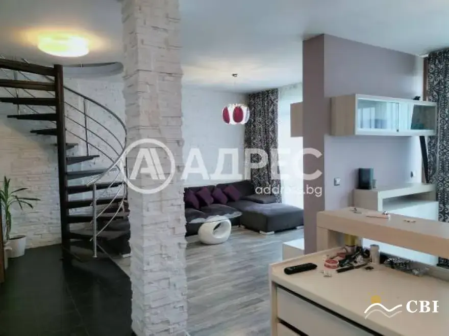 Apartment, 1-room, 250 m², in Burgas. Photo 8 of 15. Burgas, Black Sea, Bulgaria. Cheap Beach Holiday.