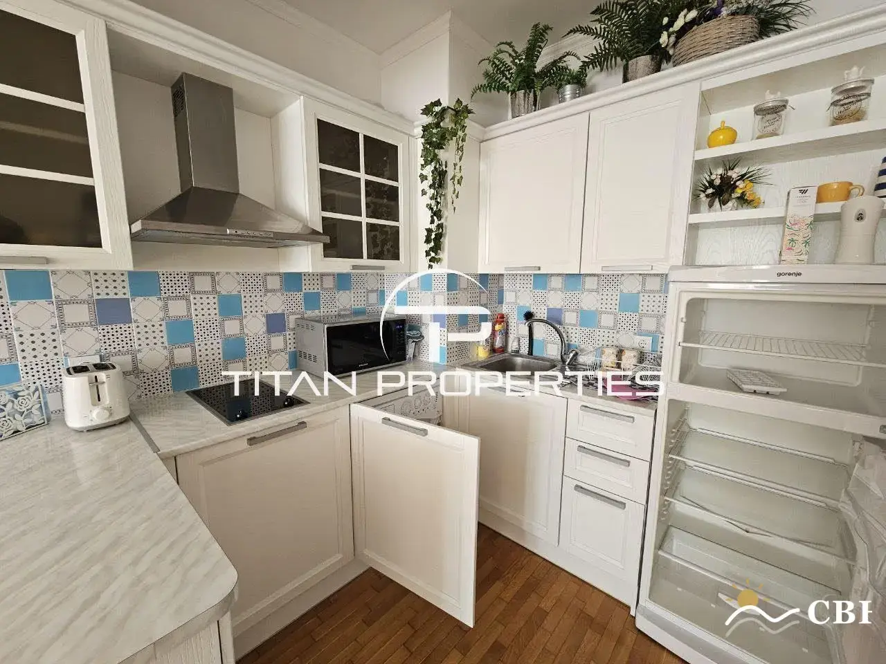 Apartment, 2-room, 74 m², in St. St. Konstantin and Elena. Photo 5 of 12. St. St. Konstantin and Elena, Black Sea, Bulgaria. Cheap Beach Holiday.