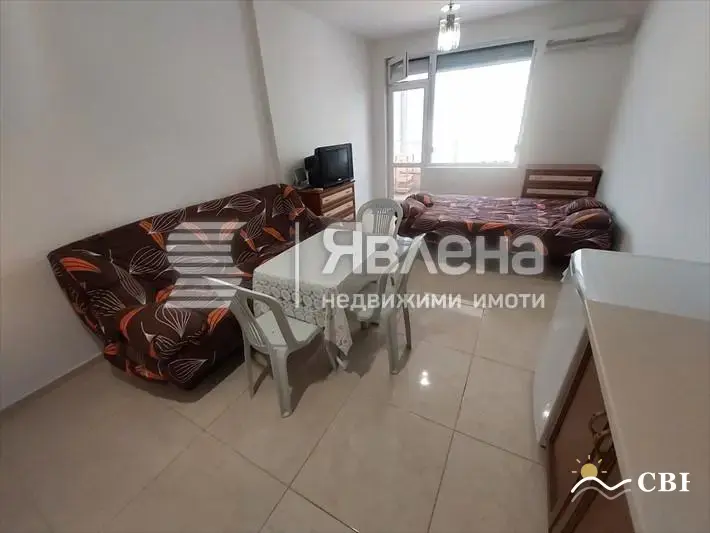 Apartment, 1-room, 37 m², in Pomorie. Photo 1 of 7. Pomorie, Black Sea, Bulgaria. Cheap Beach Holiday.