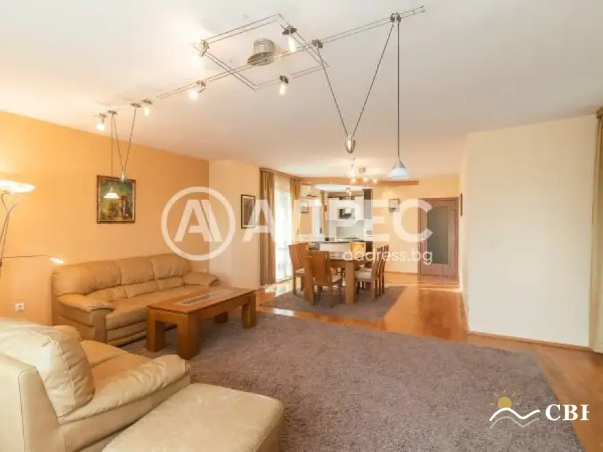 Apartment, 3-room, 130 m², in Varna. Photo 9 of 14. Varna, Black Sea, Bulgaria. Cheap Beach Holiday.