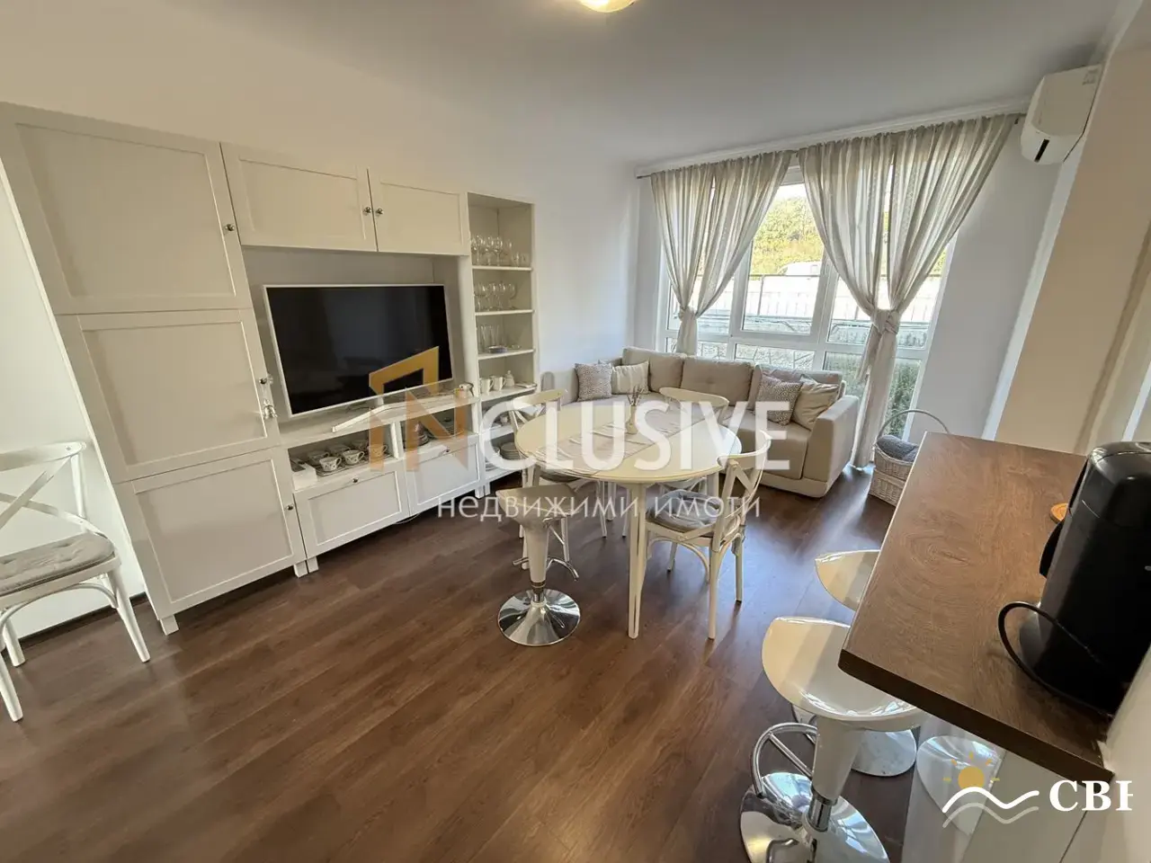 Apartment, 2-room, 68 m², in St. St. Konstantin and Elena. Photo 1 of 4. St. St. Konstantin and Elena, Black Sea, Bulgaria. Cheap Beach Holiday.