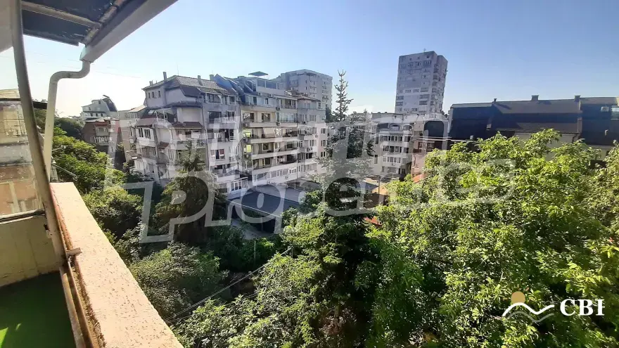 Apartment, 4-room, 120 m², in Varna. Photo 2 of 16. Varna, Black Sea, Bulgaria. Cheap Beach Holiday.