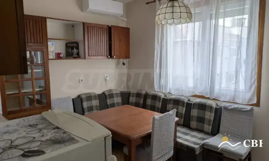 Apartment, 3-room, 62 m², in Burgas. Photo 5 of 14. Burgas, Black Sea, Bulgaria. Cheap Beach Holiday.