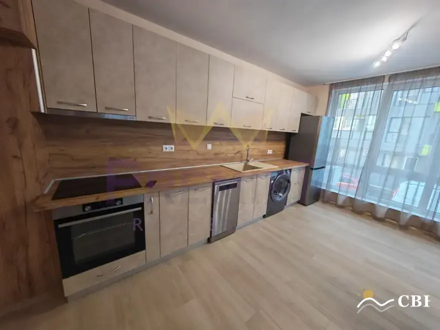 Apartment, 2-room, 60 m², in Izgrev. Photo 2 of 11. Izgrev, Black Sea, Bulgaria. Cheap Beach Holiday.