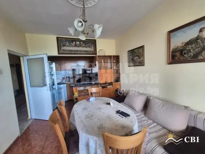 Apartment, 4-room, 100 m², in Varna. Photo 4 of 13. Varna, Black Sea, Bulgaria. Cheap Beach Holiday.
