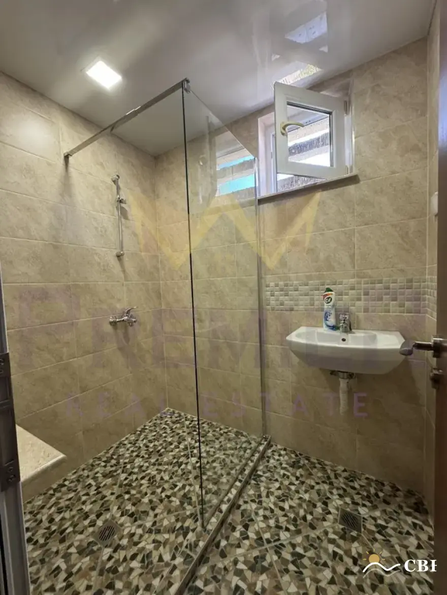 Apartment, 3-room, 100 m², in Vinitsa. Photo 9 of 13. Vinitsa, Black Sea, Bulgaria. Cheap Beach Holiday.