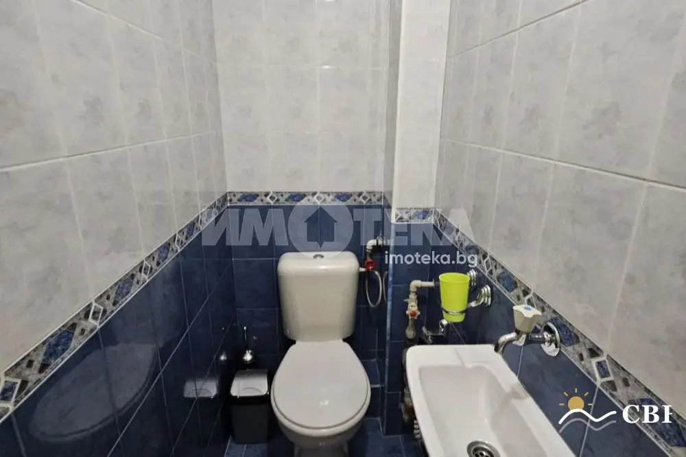 Apartment, 3-room, 85 m², in Varna. Photo 8 of 9. Varna, Black Sea, Bulgaria. Cheap Beach Holiday.